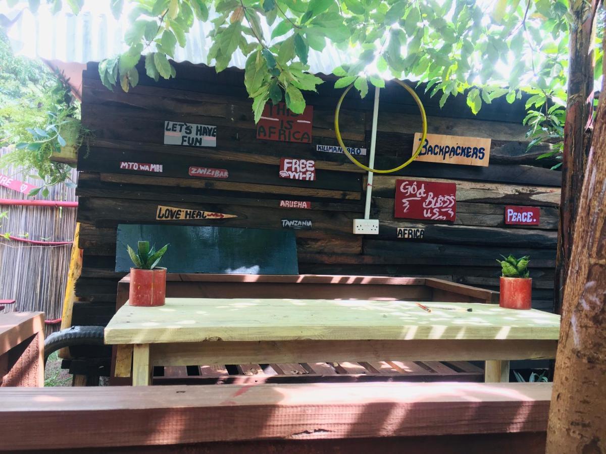 Ava Garden Backpackers Apartment Мто уа Мбу Екстериор снимка
