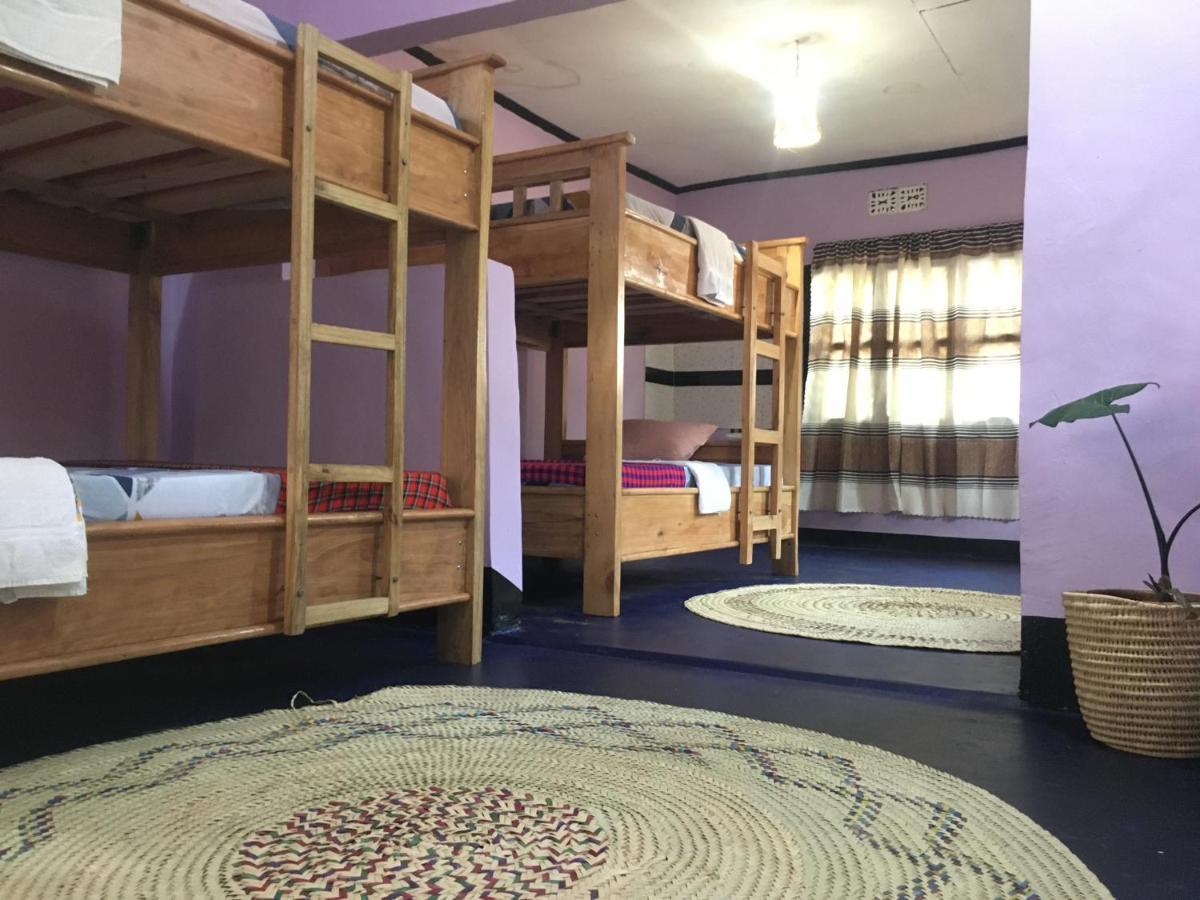 Ava Garden Backpackers Apartment Мто уа Мбу Екстериор снимка