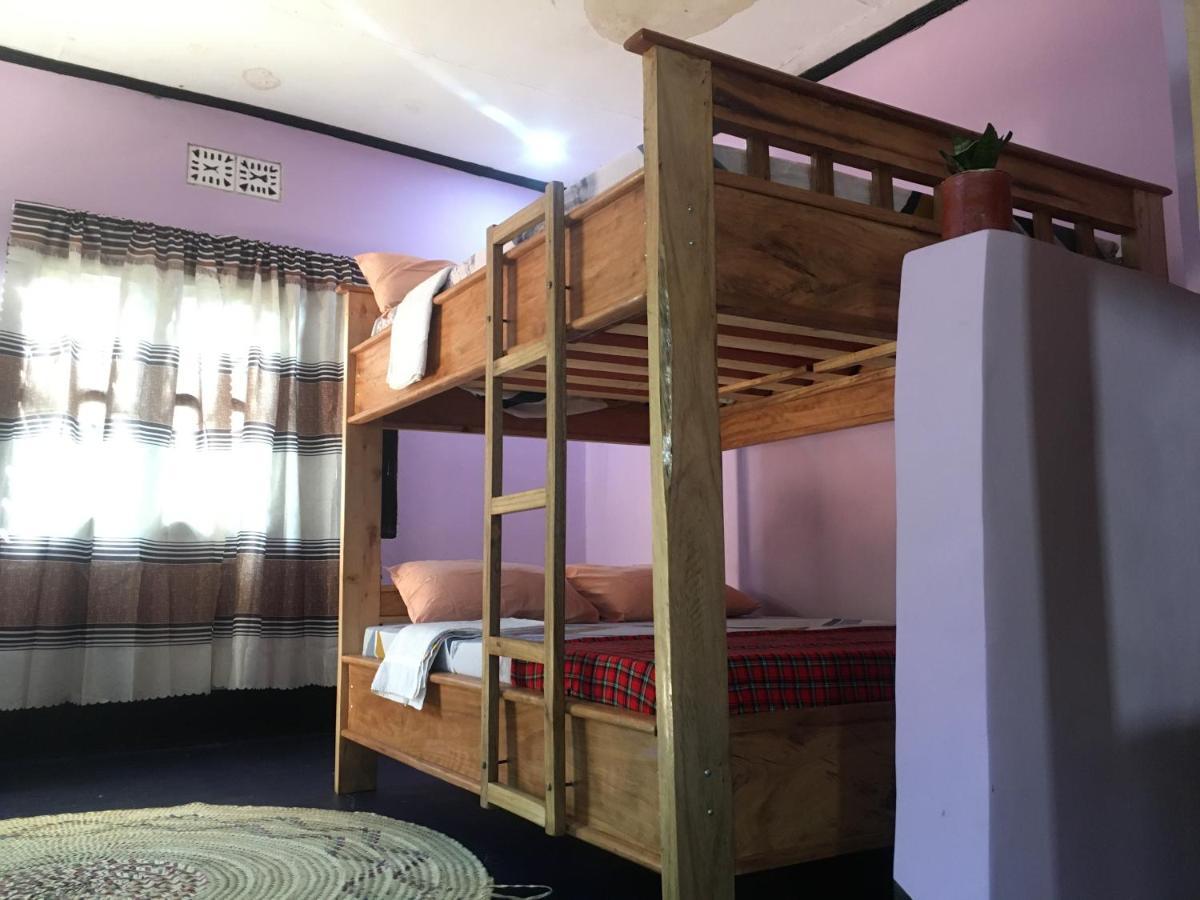 Ava Garden Backpackers Apartment Мто уа Мбу Екстериор снимка