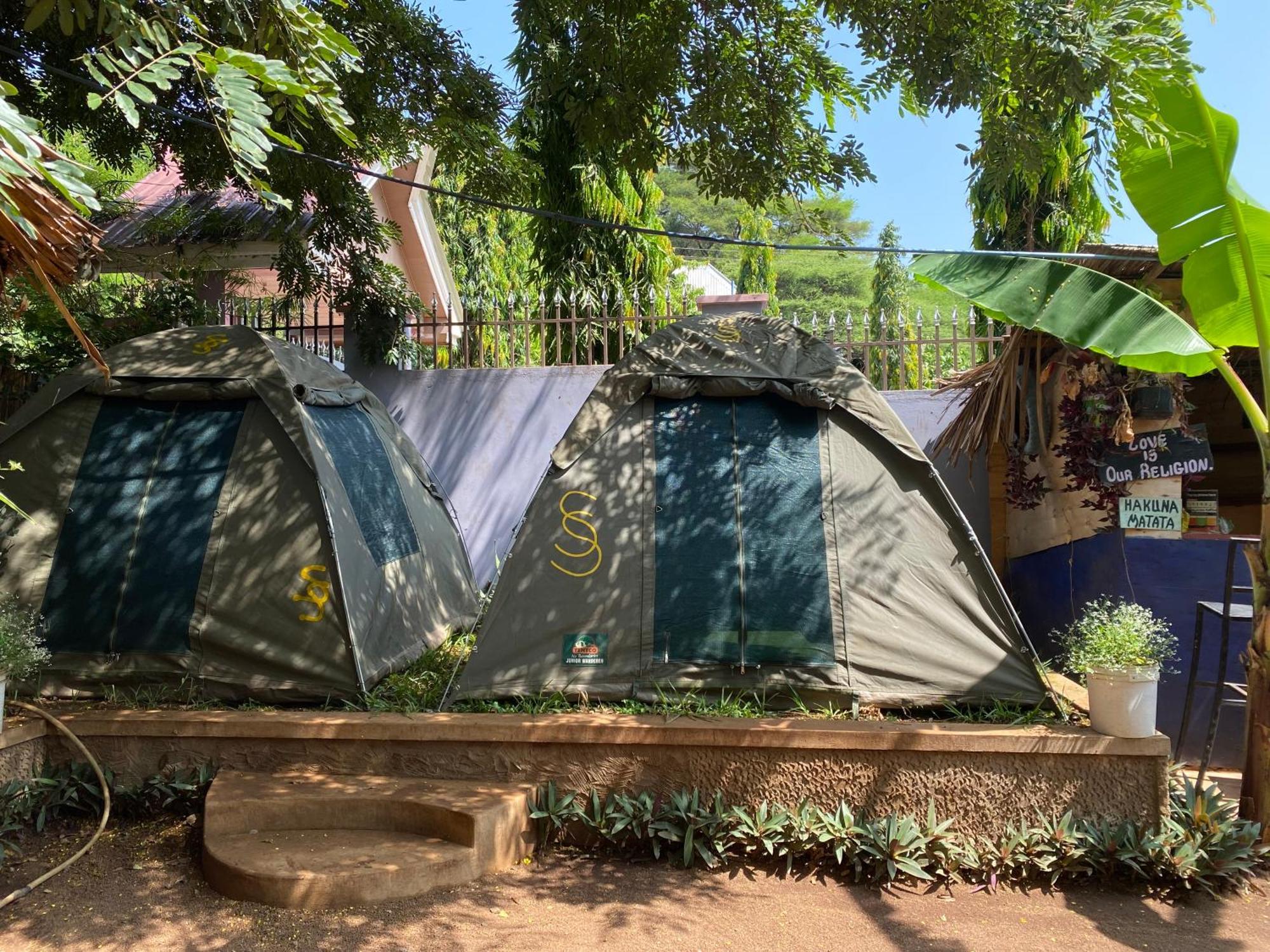 Ava Garden Backpackers Apartment Мто уа Мбу Екстериор снимка