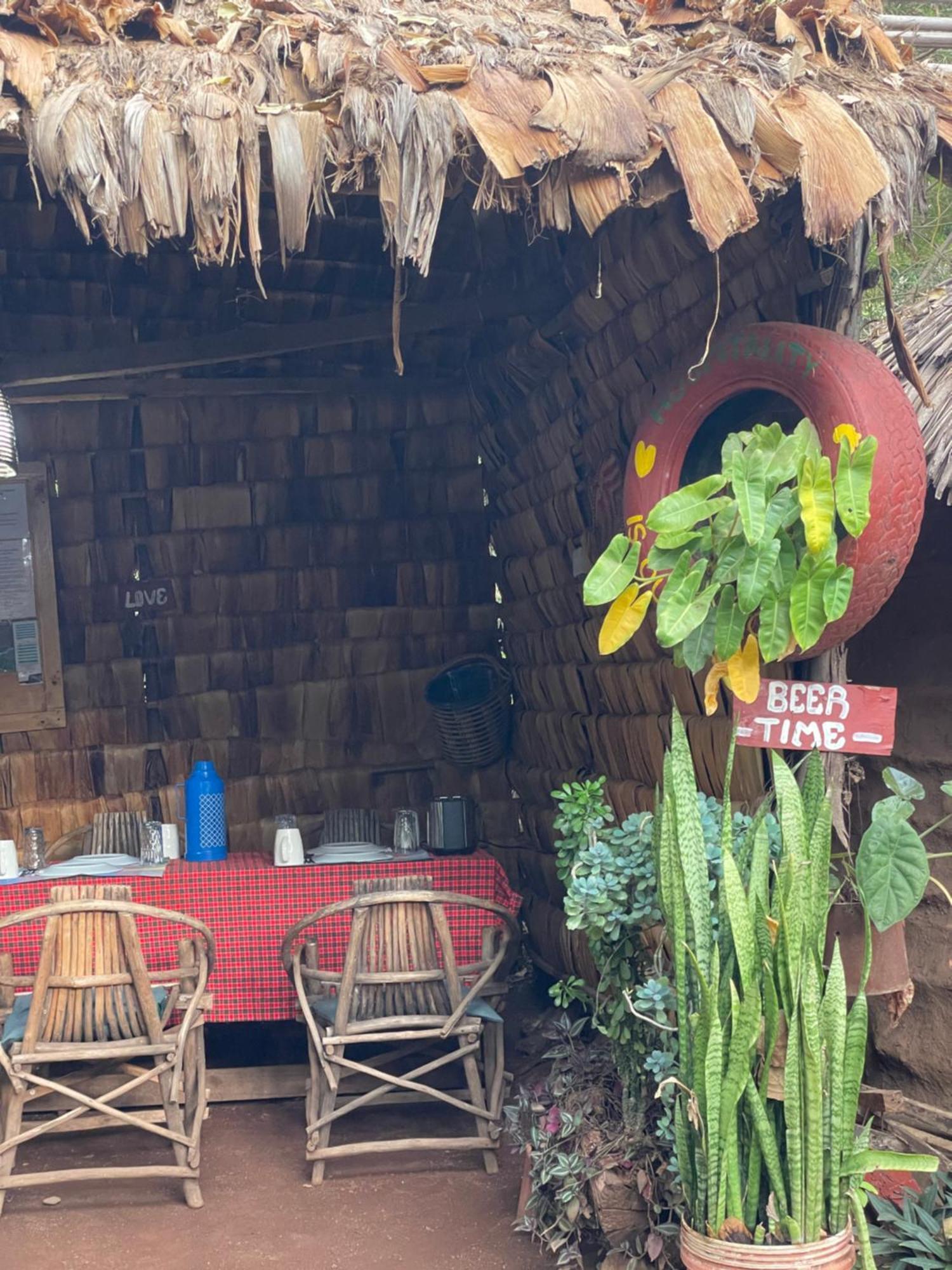 Ava Garden Backpackers Apartment Мто уа Мбу Екстериор снимка